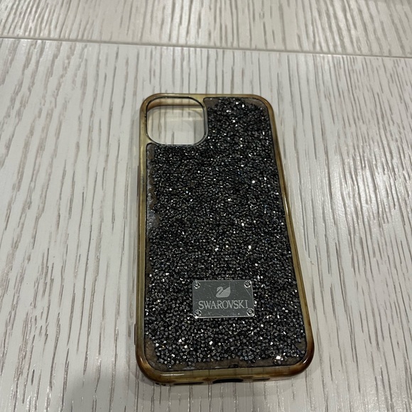 iPhone 13 phone case - Picture 2 of 4